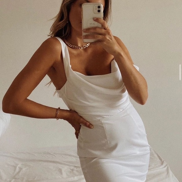 House of CB White Dress - Picture 3 of 8